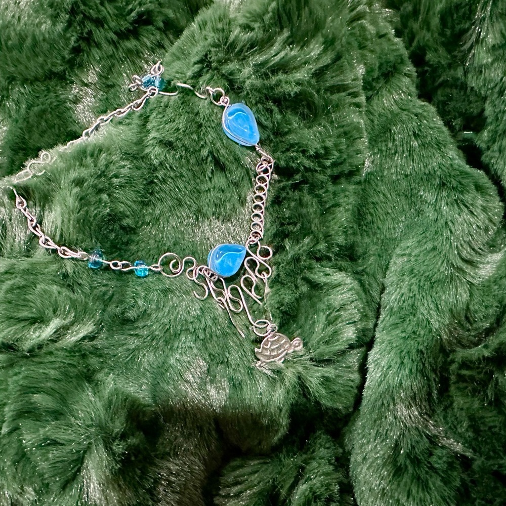 Elegant Silver and Blue Women's Anklet